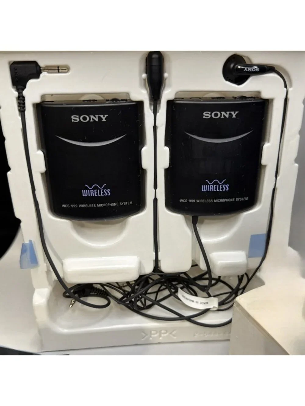Sony Wireless Microphone System WCS-999